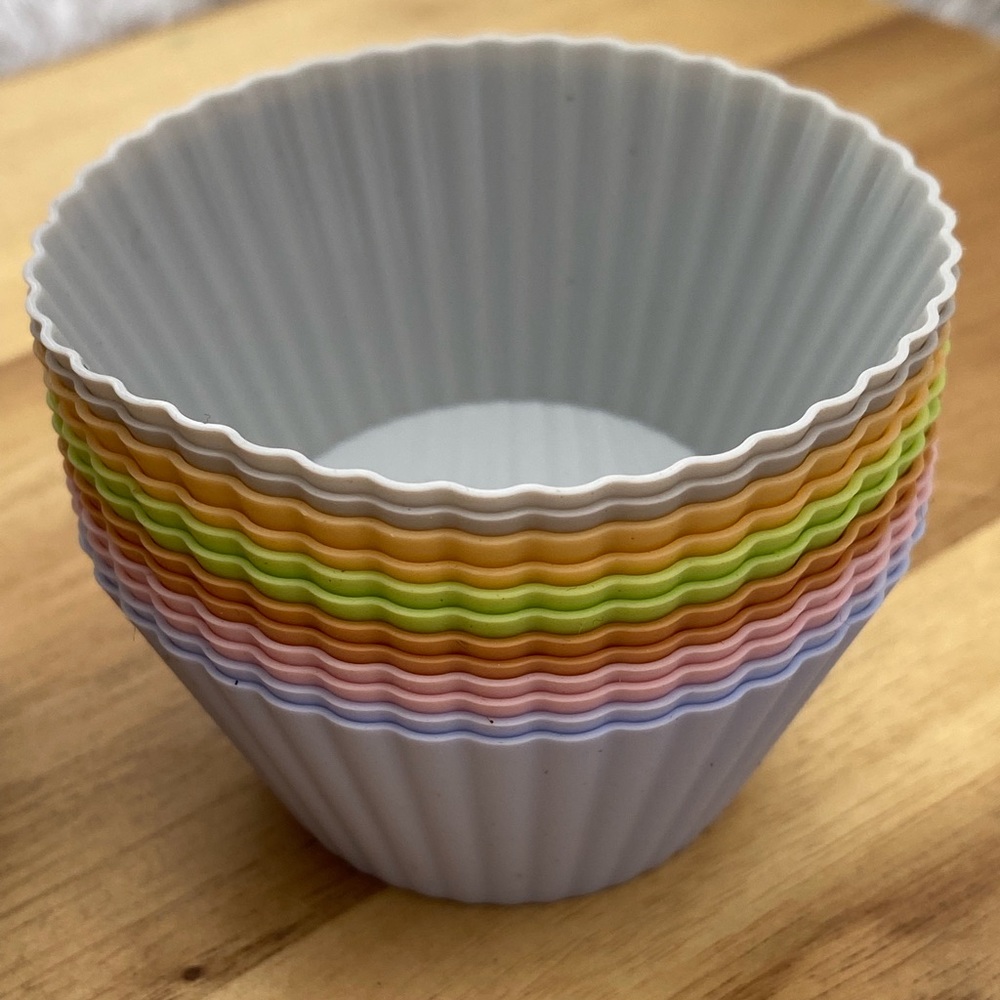 New Set Cupcakes Sustainable Dozen Silicone Baking Cups